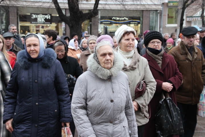 В Кировограде масштабный митинг против переименования города. Без потасовок не обошлось