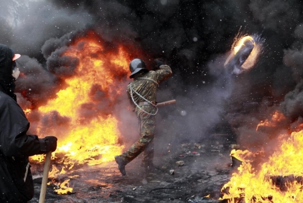 Французский канал показал "антиукраинский фильм о Майдане", несмотря на требование Киева