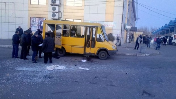 В маршрутке в Макеевке взорвалась граната: есть жертвы