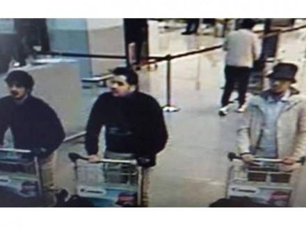 Двух подозреваемых в нападениях в аэропорту Брюсселя идентифицировали - СМИ