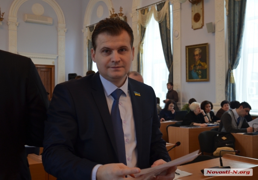 Депутат Омельчук призвал чиновников учиться работать у Дятлова 