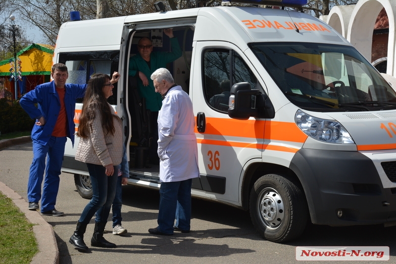 «Не болейте!»: в Николаеве организовали мобильный медицинский городок