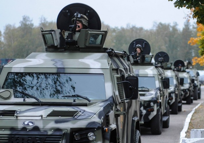 На улицах Одессы появится военная техника и спецназ ВМС