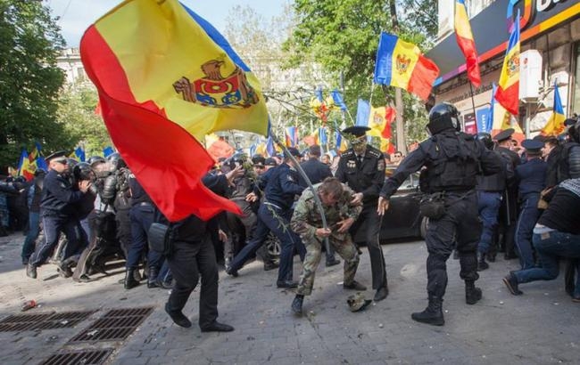 В Кишиневе во время митинга задержали 10 протестующих