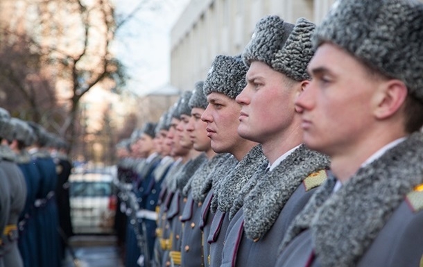 Порошенко поручил ввести дополнительные силы Нацгвардии в Одессу