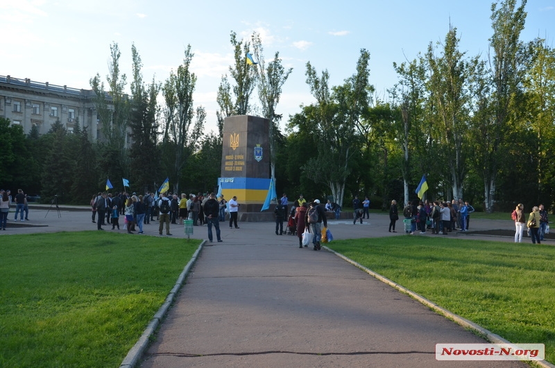 В Николаеве почтили память депортированных крымских татар. ФОТОРЕПОРТАЖ