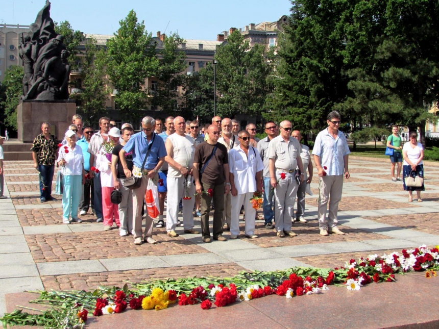 В Николаеве «афганцы», пенсионеры МВД и пограничники почтили память погибших в ВОВ