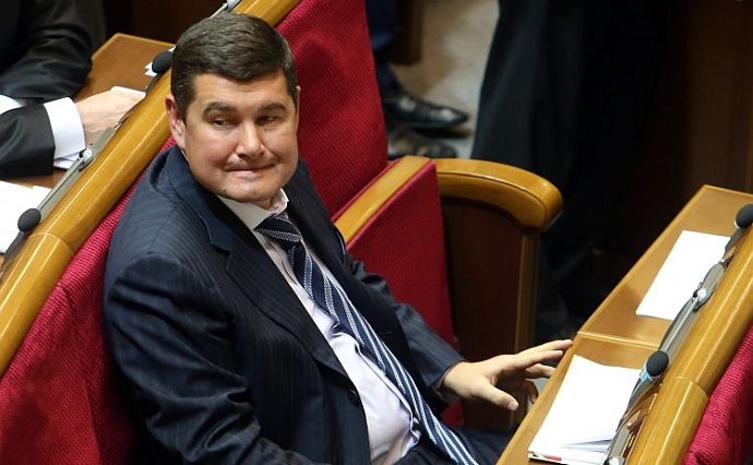 НФ и БПП приняли решение поддержать снятие депутатской неприкосновенности с Онищенко