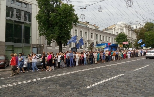 Будем бороться с бедностью, а не тарифами - глава Минсоцполитики Рева