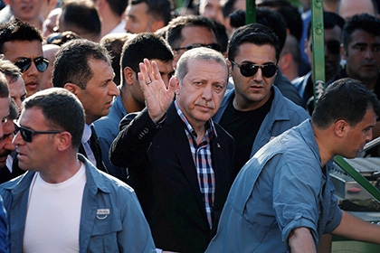Россия предупредила Эрдогана о готовящемся путче - СМИ