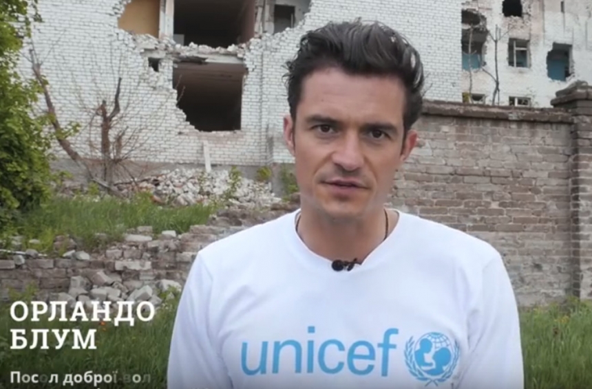 Орландо Блум записал видеоролик с обращением к детям Донбасса