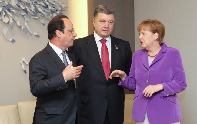 Сегодня Порошенко обсудит ситуацию в Крыму с Меркель и Олландом