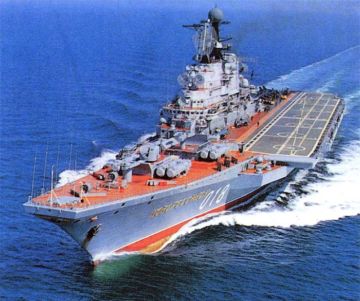 34 года назад был поднят военно-морской флаг на авианосце «Новороссийск», построенном на ЧСЗ