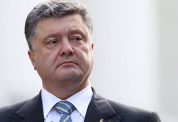  Порошенко заявил, что в Украине могут ввести военное положение