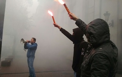 В Киеве напали на здание Россотрудничества