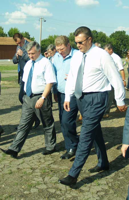 Гаркуша и Круглов «завидуют» Януковичу