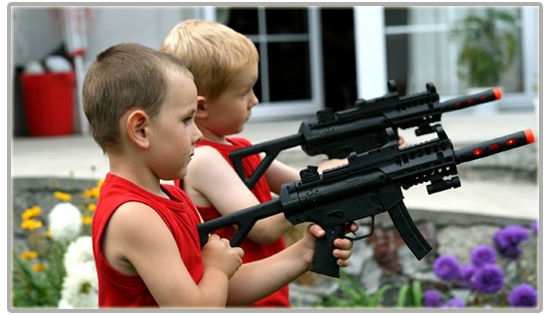 Львовским школьникам закупят автоматы и пистолеты в учебных целях