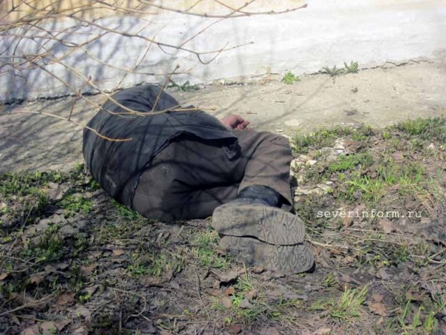 На улице в Николаеве нашли 20-летнего парня с проломленным черепом