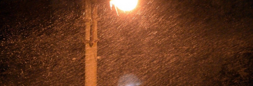 Непогода бушует уже в девяти областях Украины: снегопады обесточили более 400 населенных пунктов