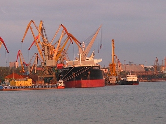 Мининфраструктуры проводит комплексную проверку Николаевского порта