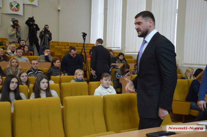 В Николаеве губернатор Савченко наградил волонтеров. ФОТОРЕПОРТАЖ