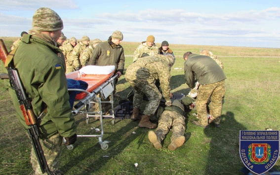 В Одессе  из руки курсанта  военной академии извлекли застрявшую в ней  гранату от подствольника