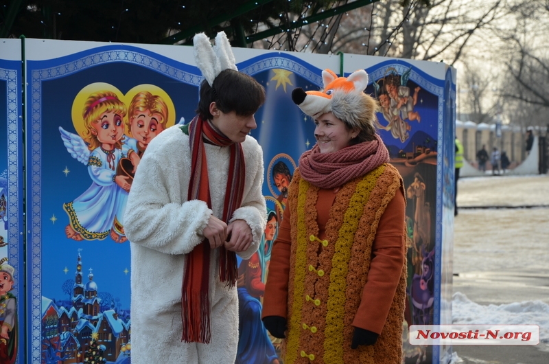  Как проходило открытие главной елки Заводского р-на города Николаева в \"Сказке\". ФОТОРЕПОРТАЖ