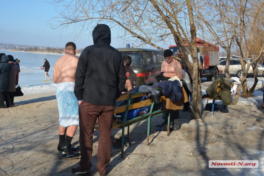 Как «Оппозиционный блок» искупался вместе с николаевцами на Намыве. ФОТОРЕПОРТАЖ