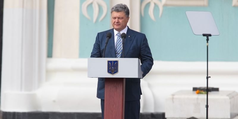Порошенко категорически отвергает идею отказа от Донбасса: "Такая стратегия к миру не приведет. Цель России - не Донецк или Луганск, а вся Украина"