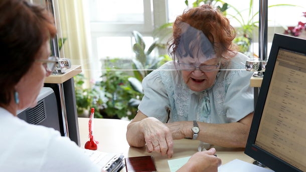 Когда и на сколько в Украине повысят пенсии