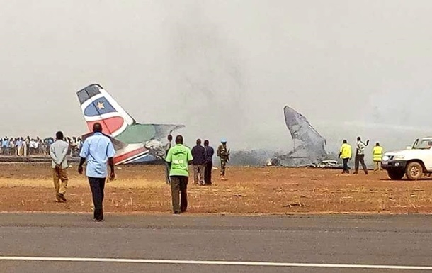 В Южном Судане разбился пассажирский самолет - погибло 44 человека