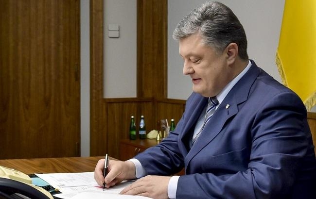 Порошенко утвердил программу сотрудничества Украины с НАТО на 2017 год