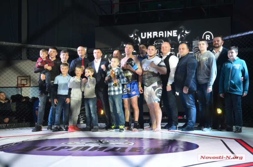 В Николаеве состоялись самые зрелищные бои по Mix Fight