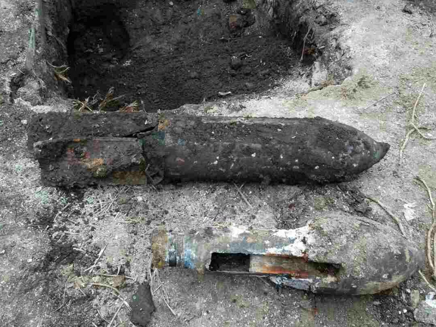 В Николаеве пиротехники уничтожили 2 авиационные бомбы