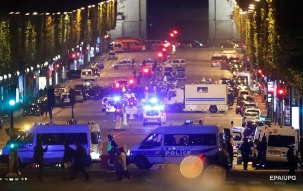 Опубликованы данные о личности террориста, убившего полицейского в Париже
