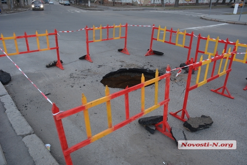 «Потерпят люди с этими заборчиками», - Сенкевич о ремонте дорог в Николаеве 