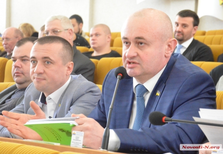 Депутат Николаевского облсовета Олабин призвал открыть уголовное дело на Порошенко 