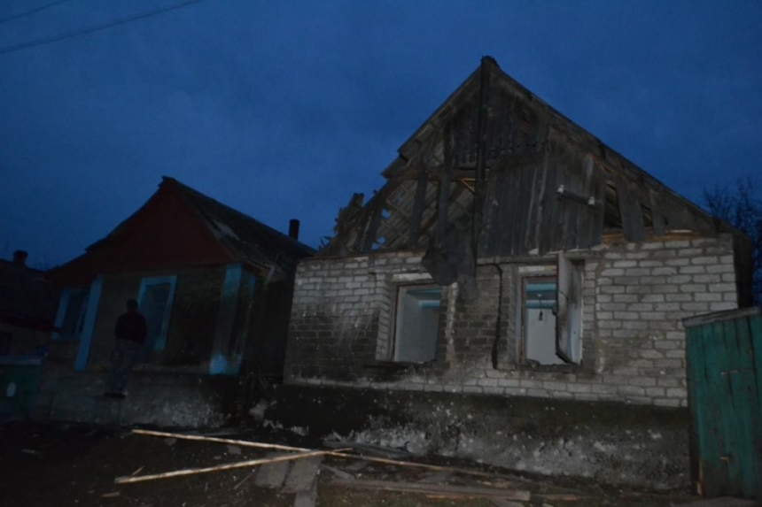 В Авдеевке снаряд попал во двор жилого дома: четверо погибших