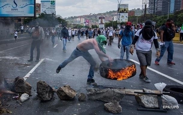 В ходе протестов в Венесуэле погибли 60 человек