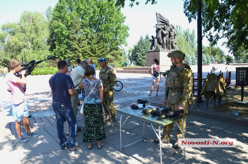 В Николаеве с размахом отмечают День ВДВ