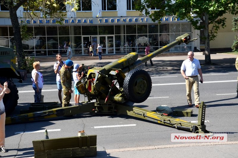 В Николаеве с размахом отмечают День ВДВ