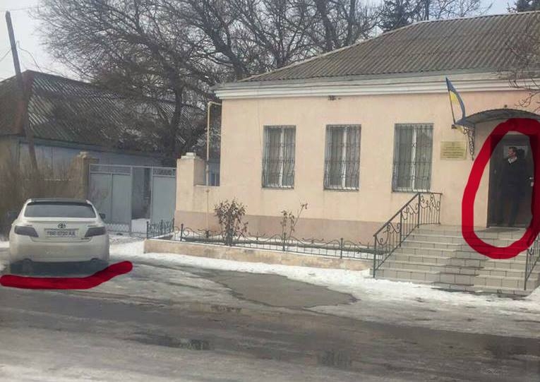 Новоодесский прокурор Наливайченко присвоил чужую машину и спрятал её у налоговиков