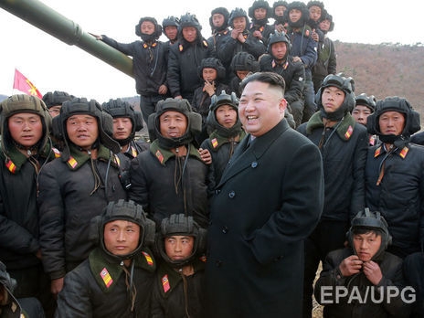 За три дня почти 3,5 млн жителей КНДР записались в ряды вооруженных сил, – СМИ