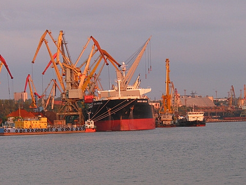 ГП «Дельта-Лоцман» и Николаевский морпорт – в четверке наиболее активных инвесторов портов 2010 года