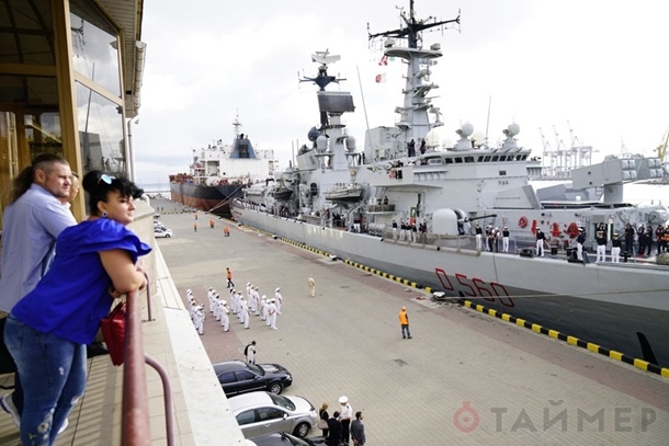 В порт Одессы зашел итальянский эсминец