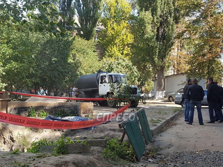 В Киеве работники теплосетей нашли обезглавленный труп