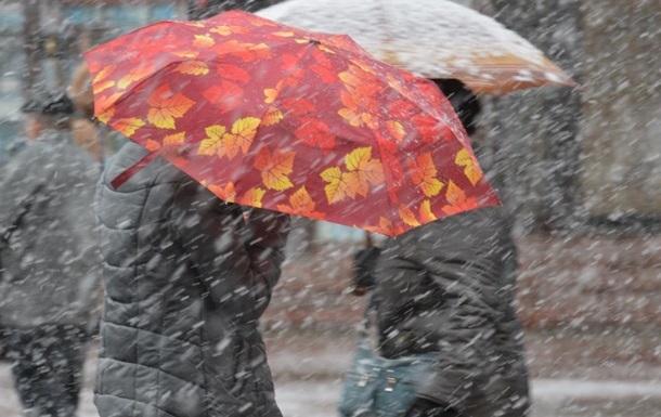 Синоптики: в октябре Украину ожидает снег