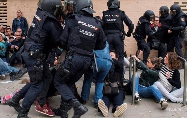 На референдуме в Каталонии пострадали 893 человека