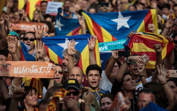 НАТО призвало решить проблему Каталонии мирно