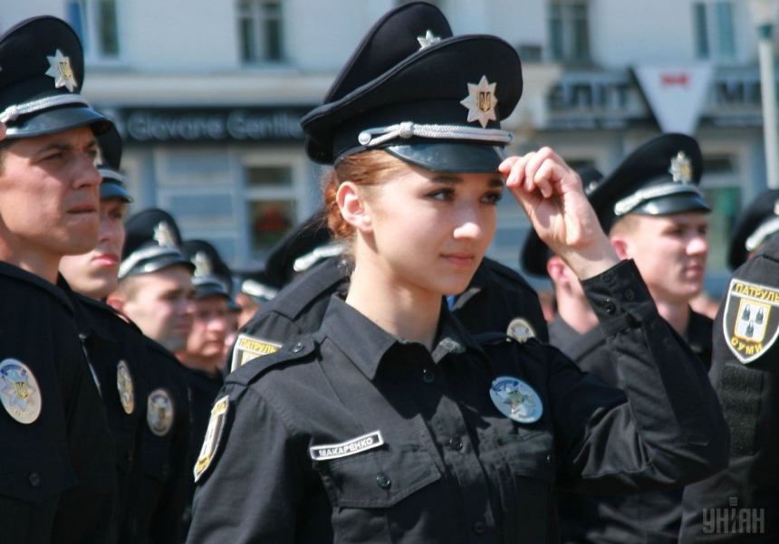 Каждый пятый полицейский в Украине – женщина, - МВД
